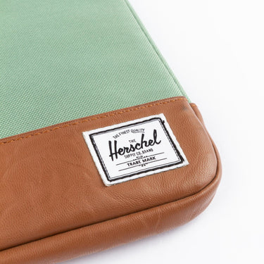 Herschel Heritage Sleeve For 15 Inch MacBook-66115A165C-BLACK-One Size-SUEDE Store